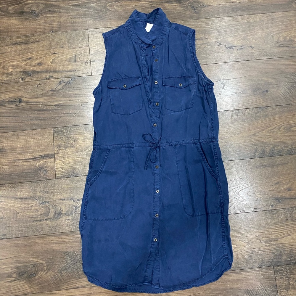 NAVY DRESS